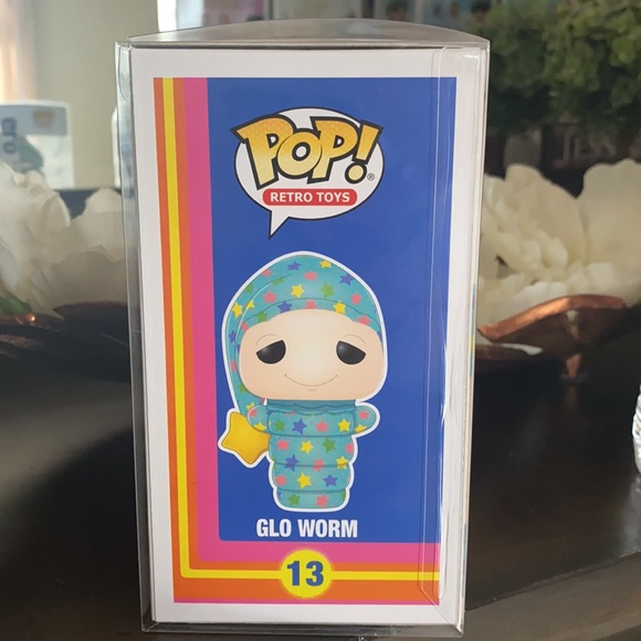 Funko POP! Glo Worm Retro Toys - Picture 3 of 6